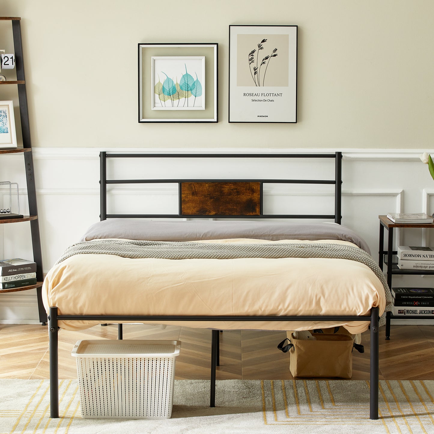 HABIT Small Double Metal Bed 123*197 cm - Black