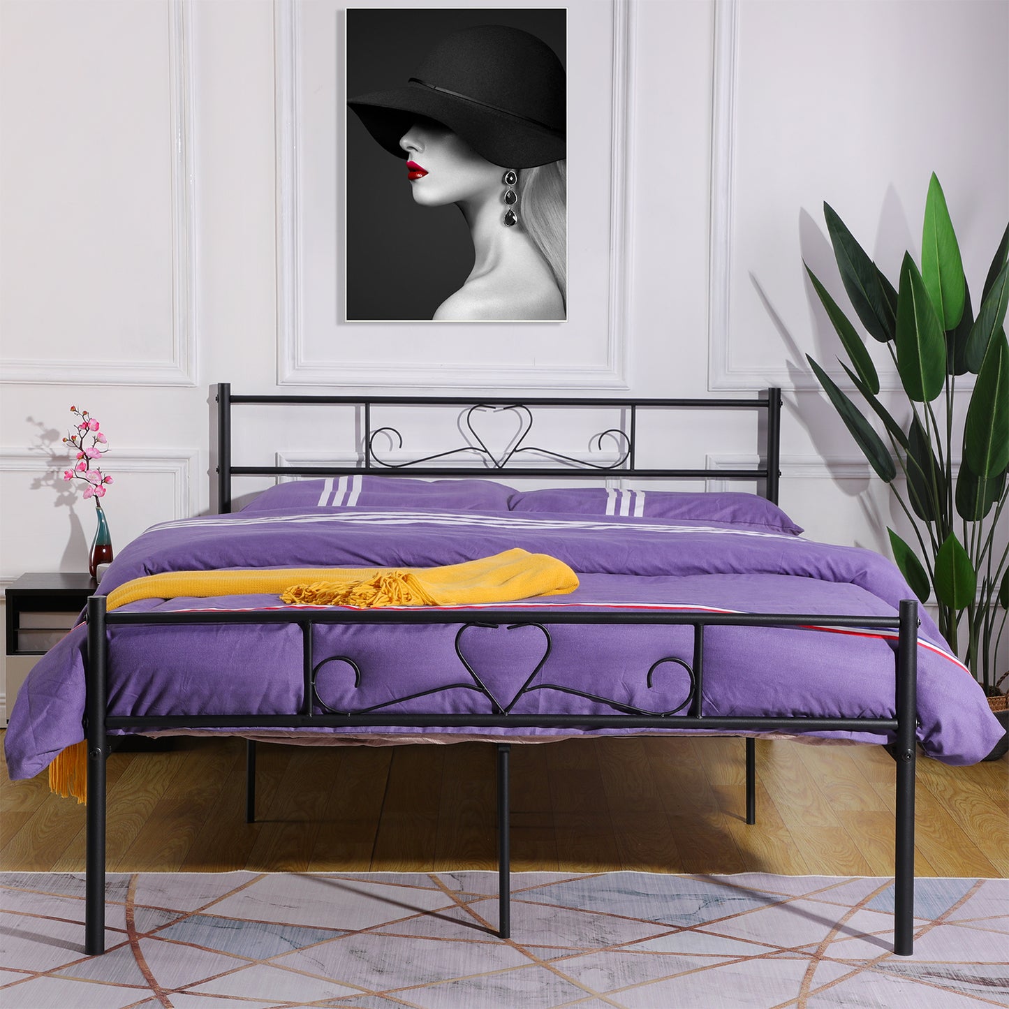 BORINI Heart-shaped Double Metal Bed 143 * 196 cm - Black