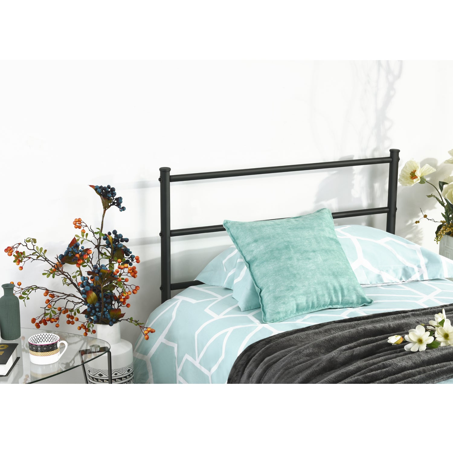 PRIMO Single/Double Metal Bed 94 * 196 cm/143 * 196 cm - Black/White